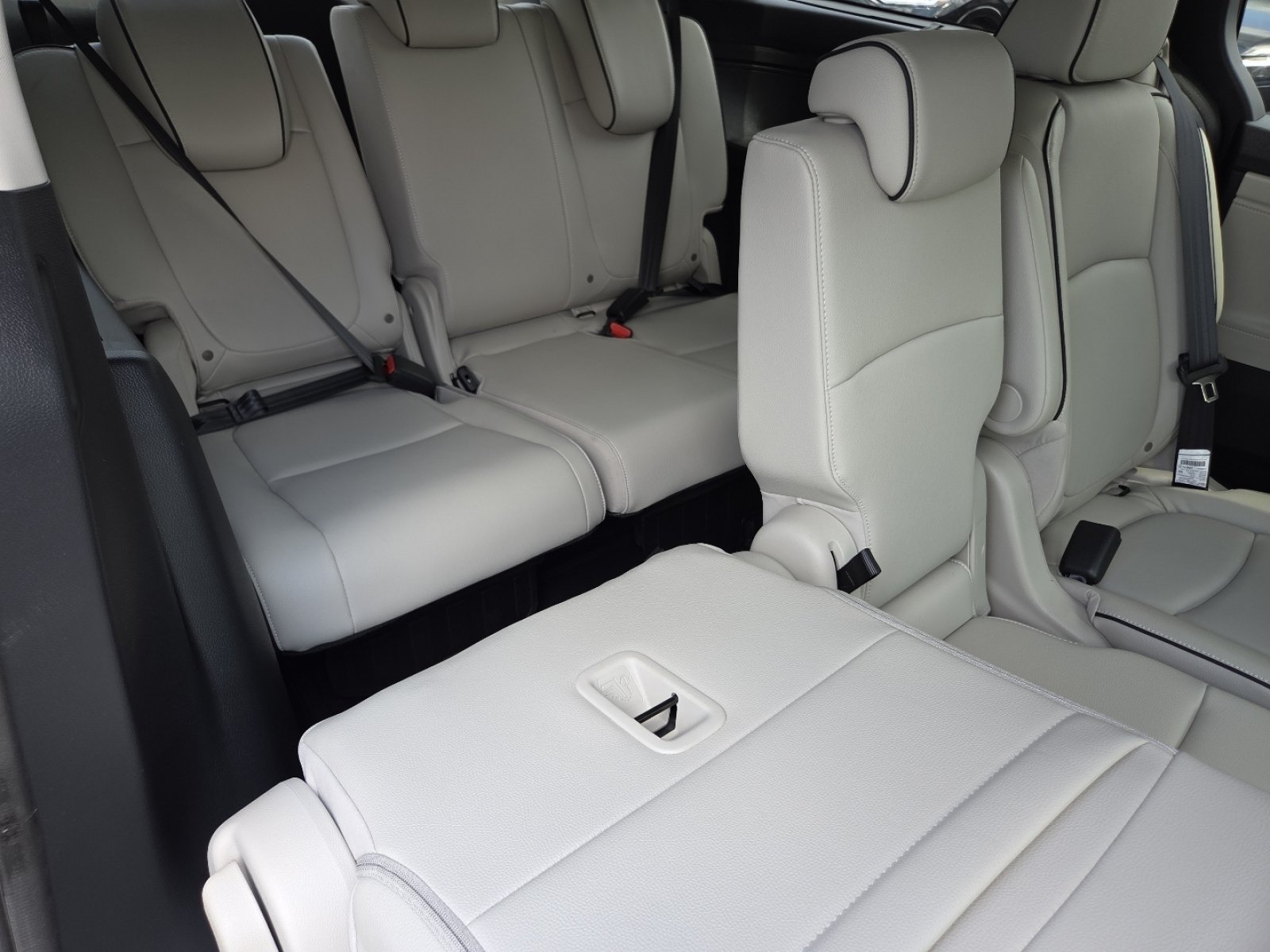 New 2026 Honda Odyssey Touring image 27