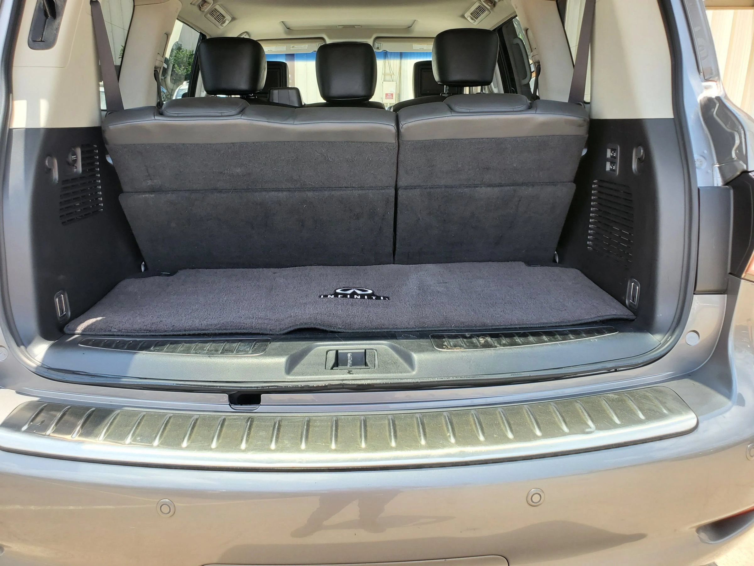 Used 2014 INFINITI QX80 4WD w/ Theater Package image 36