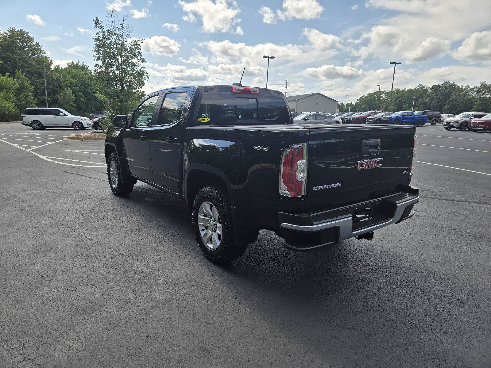 Used 2017 GMC Canyon SLE w/ SLE Convenience Package AWD/4WD image 6