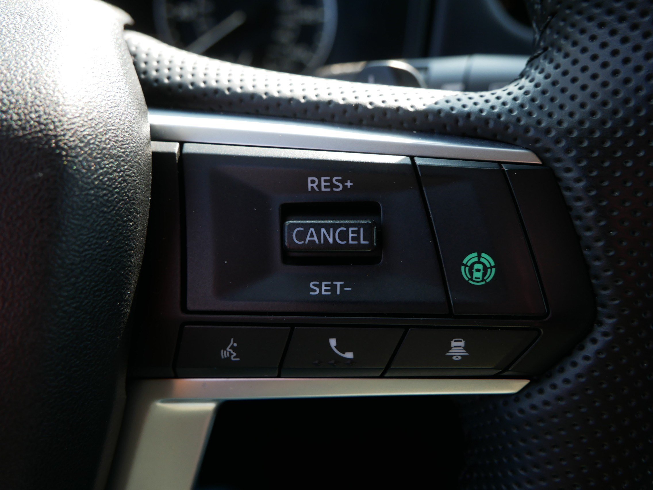 Used 2025 Mitsubishi Outlander SE AWD/4WD image 24