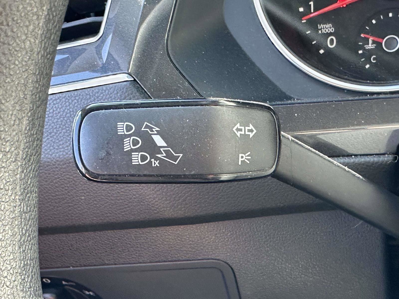 Used 2019 Volkswagen Tiguan S w/ Driver Assistance Package image 28