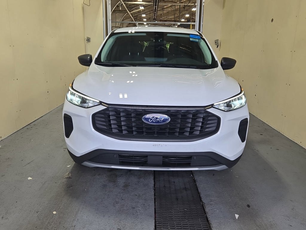Used 2024 Ford Escape Active w/ Tech Pack #1 AWD/4WD image 10