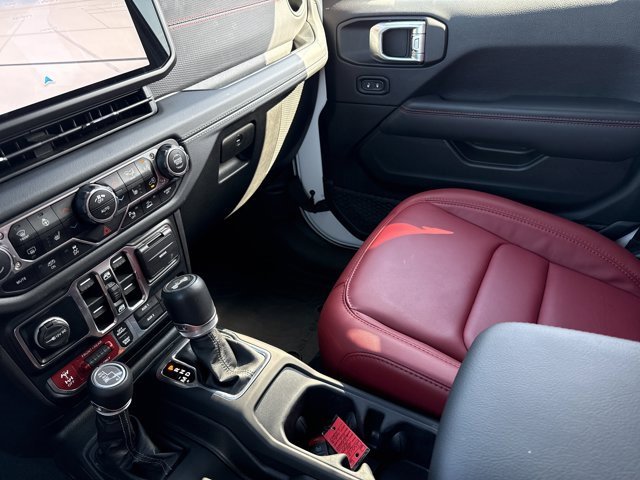 Used 2024 Jeep Wrangler Unlimited Rubicon 392 image 22