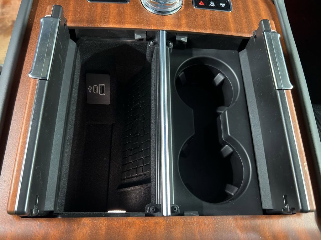 New 2026 Lincoln Navigator Black Label AWD/4WD image 18