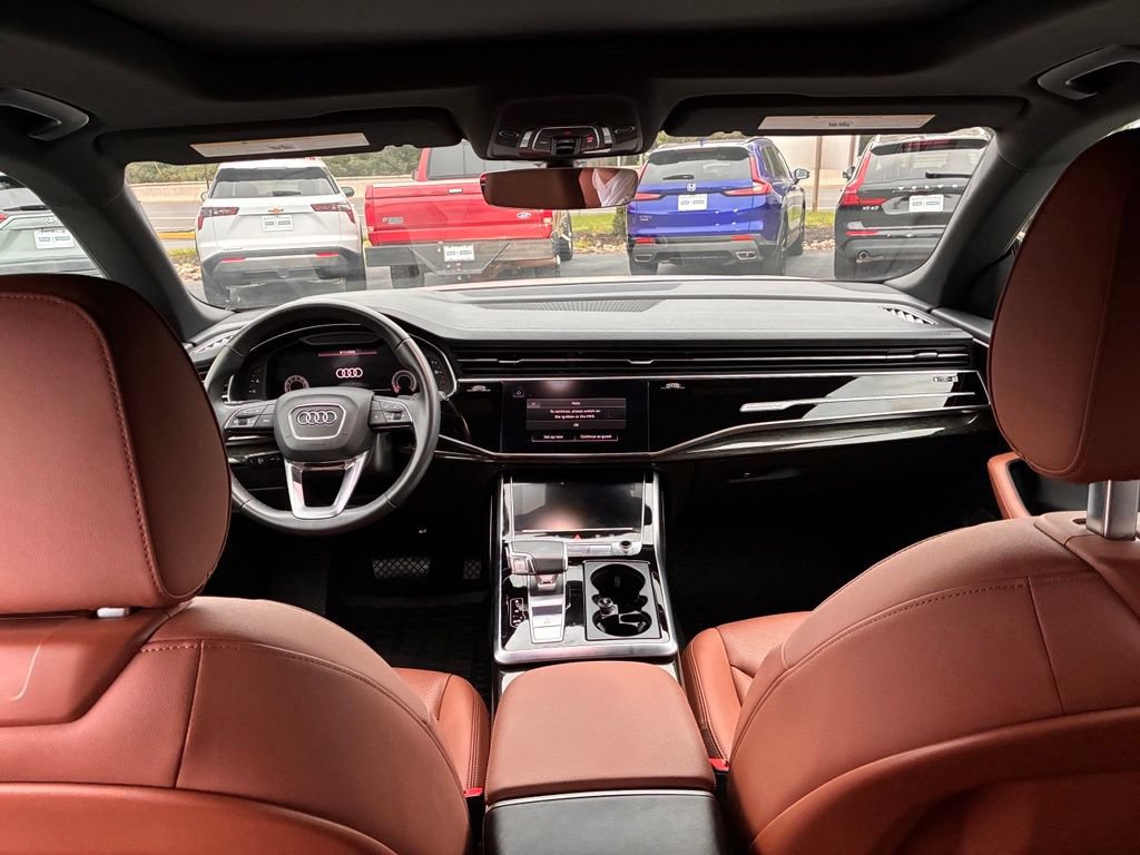 Used 2023 Audi Q8 Prestige w/ Prestige Package AWD/4WD image 18