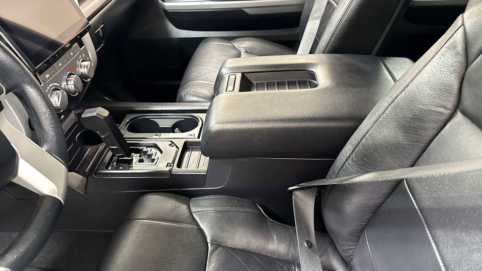 Certified 2017 Toyota Tundra SR5 image 22