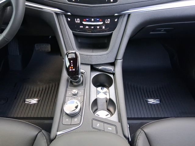 New 2026 Cadillac XT5 Luxury w/ LPO, Floor Liner Package image 13