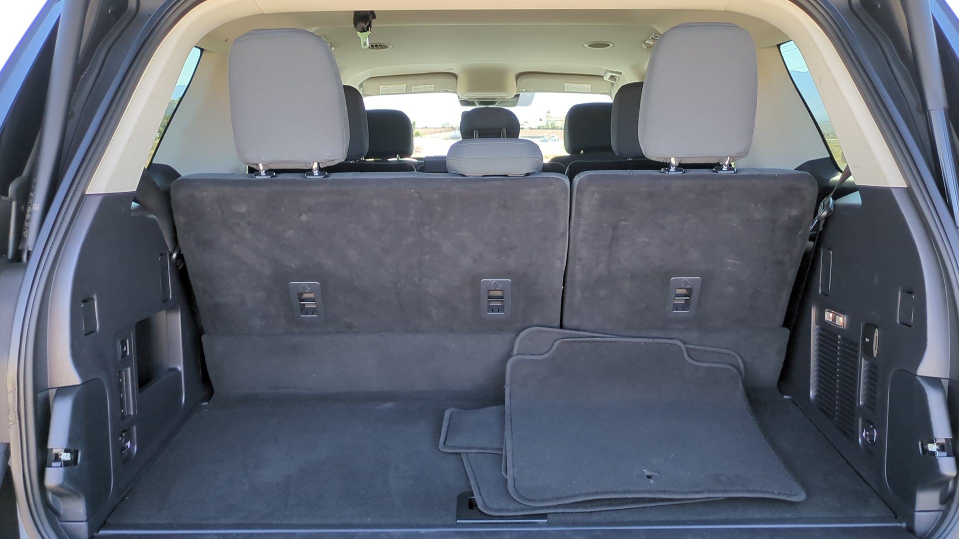 Used 2025 Ford Expedition Active AWD/4WD image 30