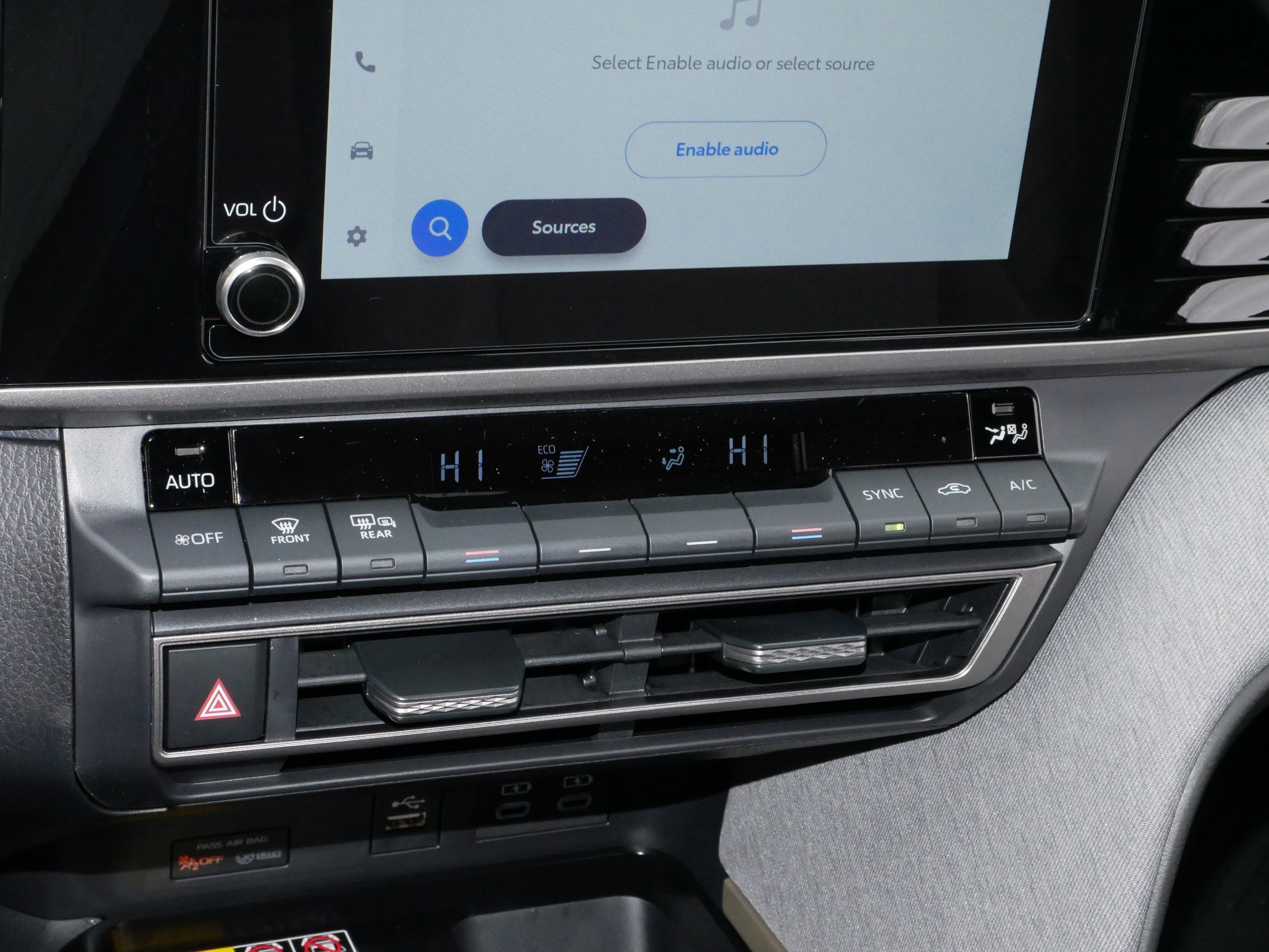 Used 2026 Toyota Camry LE image 23