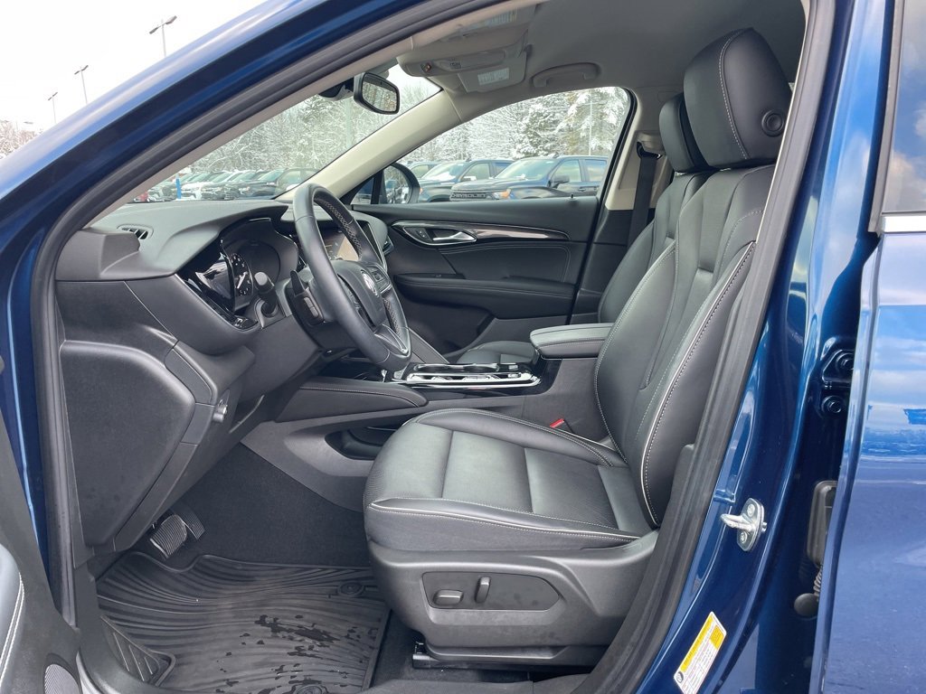 Used 2023 Buick Envision Essence image 29