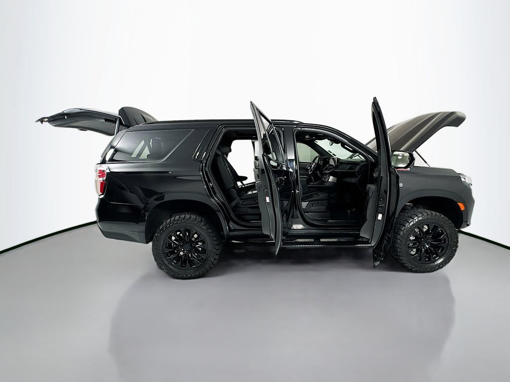 Used 2024 Chevrolet Tahoe Z71 w/ Luxury Package AWD/4WD image 34