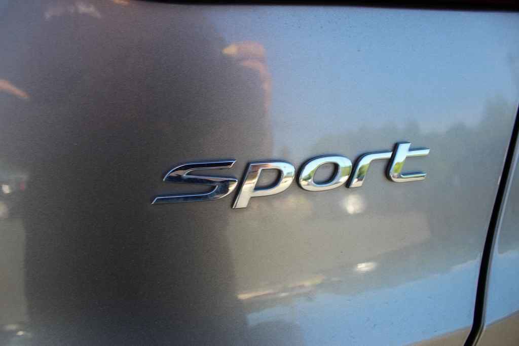 Used 2014 Hyundai Santa Fe Sport w/ Technology Package 04 FWD image 7