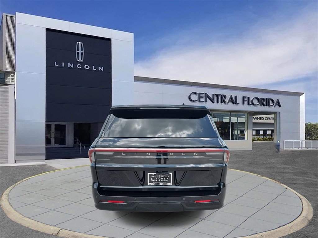 New 2025 Lincoln Navigator L Reserve image 5