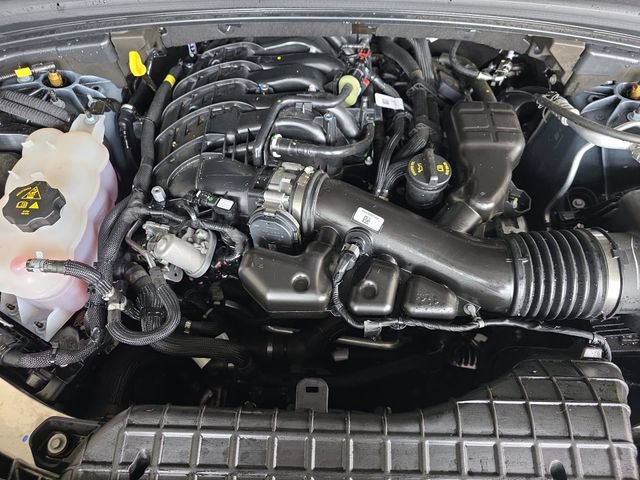 Used 2025 Jeep Grand Cherokee Summit AWD/4WD image 32