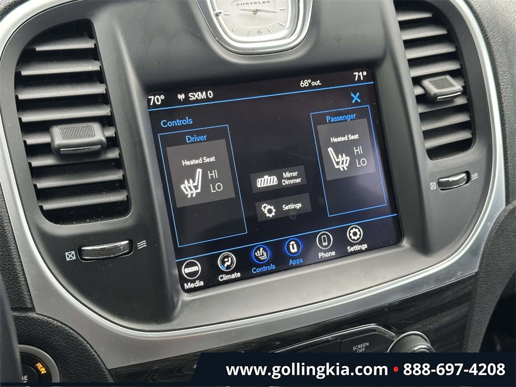 Used 2021 Chrysler 300 Touring L image 24