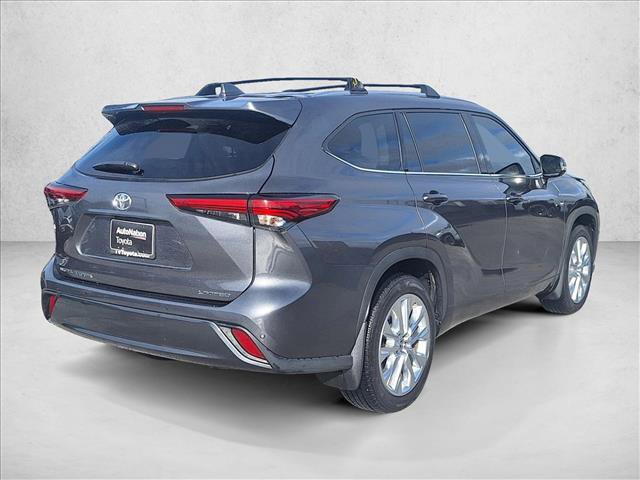 Used 2022 Toyota Highlander Limited image 5