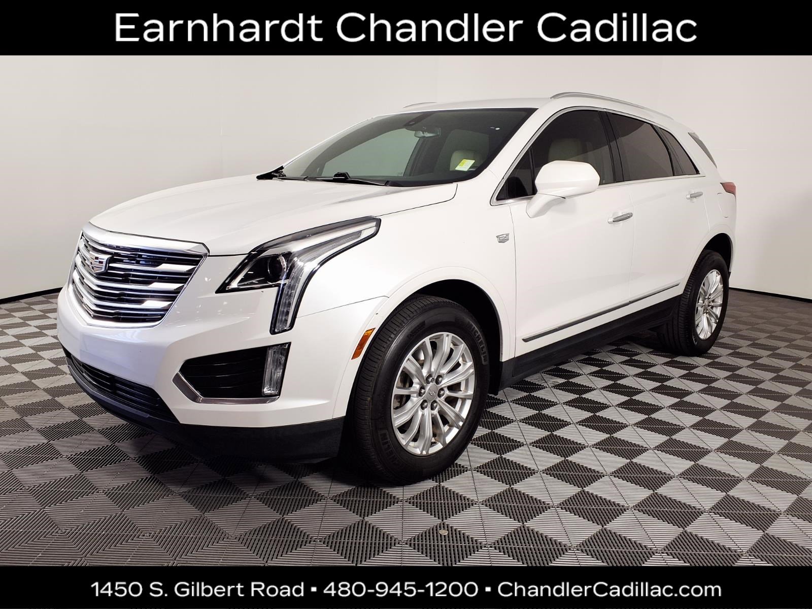 Used 2018 Cadillac XT5 FWD w/ LPO, Wheel Lock Package image 1