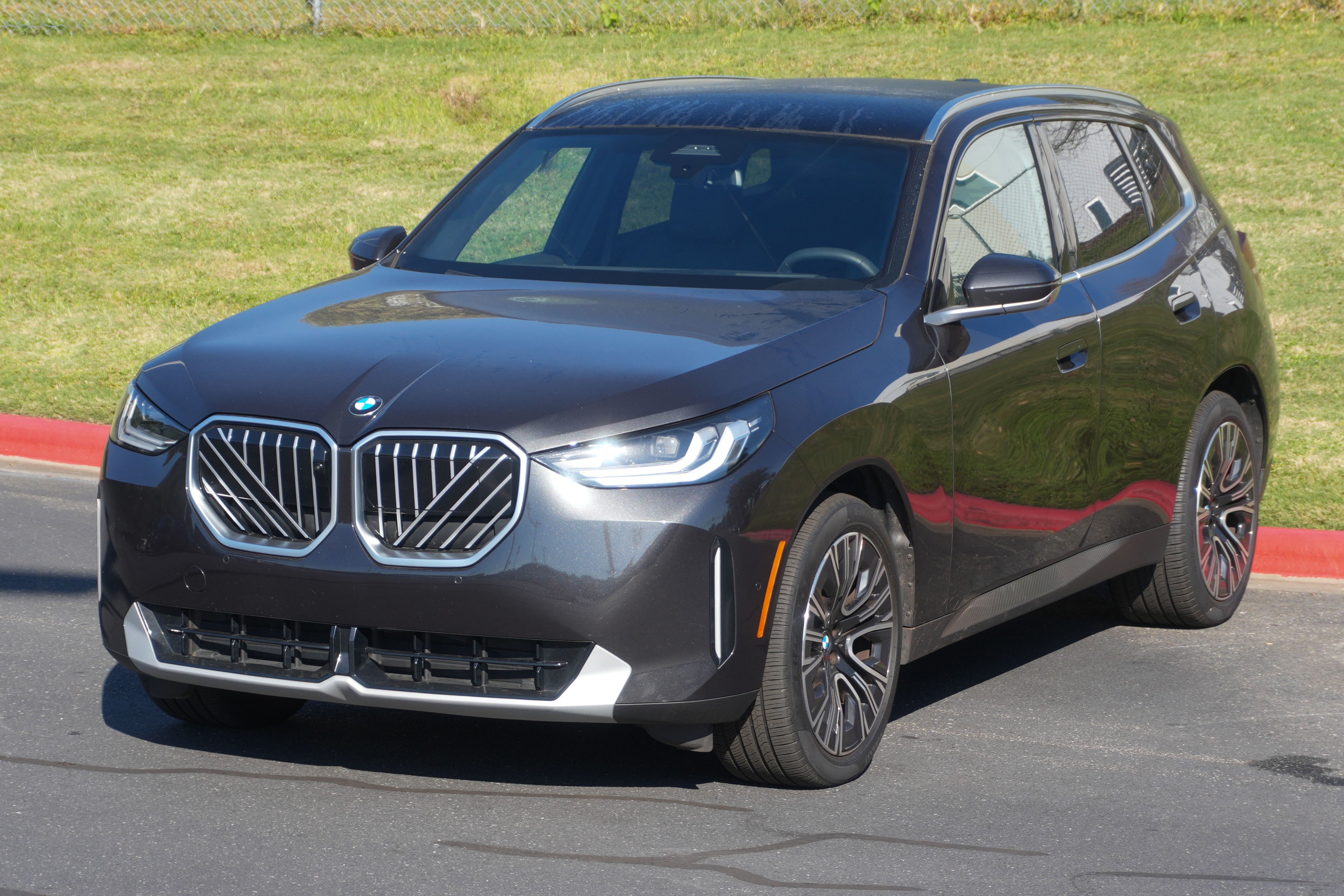 Certified 2025 BMW X3 xDrive30i AWD/4WD image 5