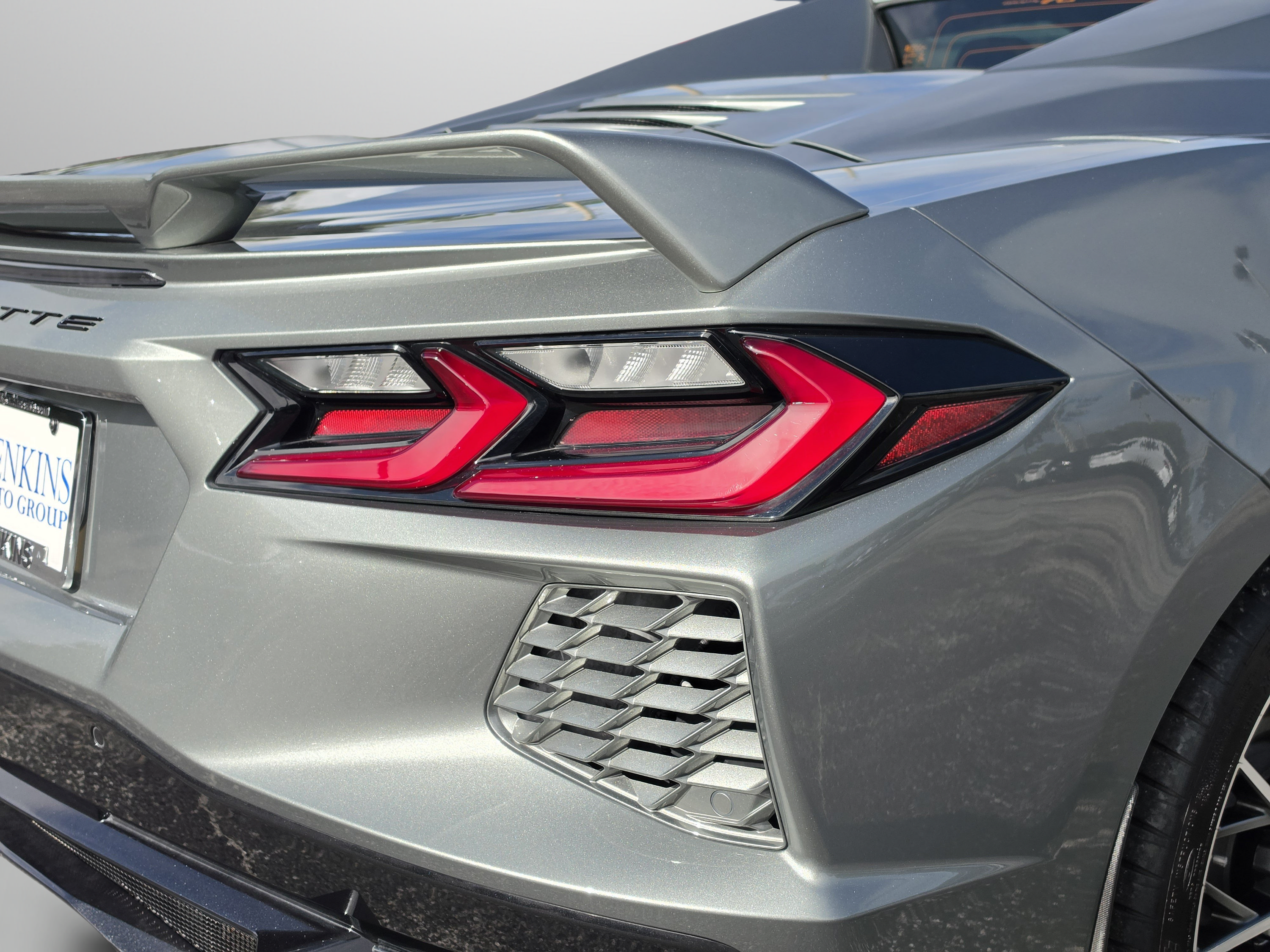 Used 2023 Chevrolet Corvette Stingray Premium Conv w/ Z51 Performance Package RWD image 14