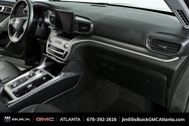 Used 2022 Ford Explorer XLT w/ Equipment Group 202A image 25