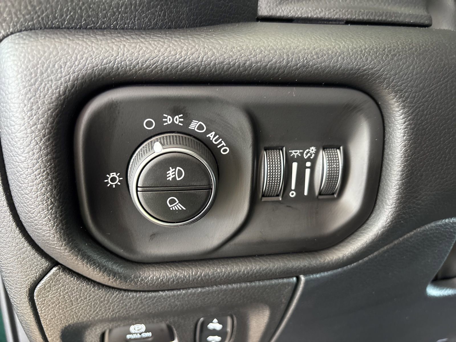 New 2026 RAM 1500 Lone Star AWD/4WD image 12