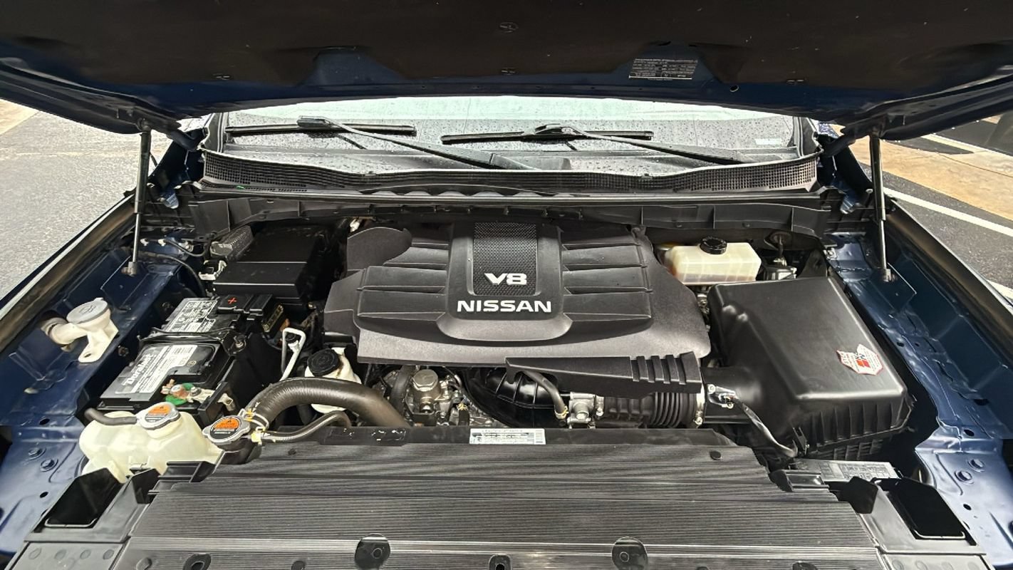 Used 2018 Nissan Titan Platinum Reserve AWD/4WD image 28