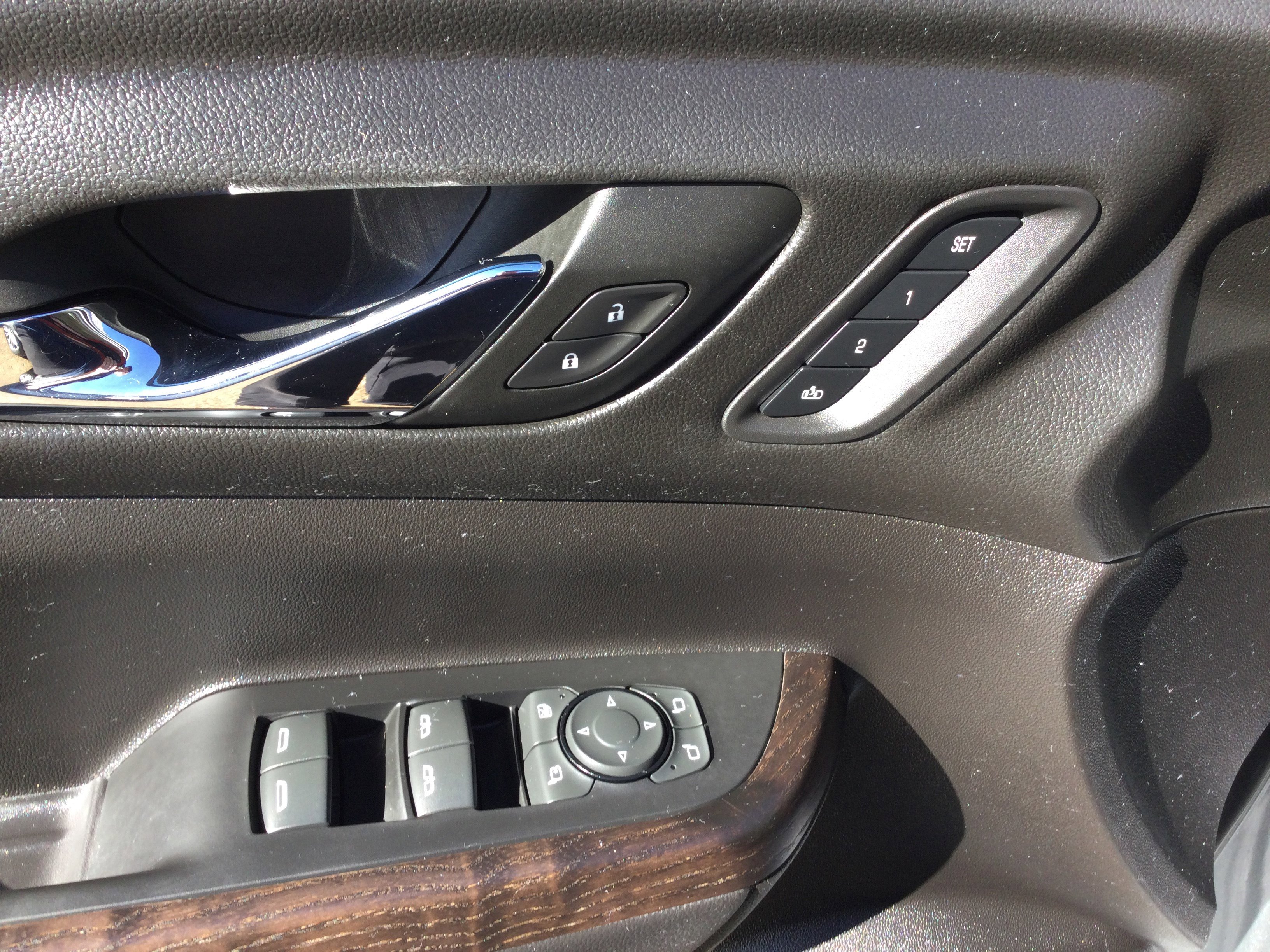 Used 2023 GMC Acadia Denali w/ Denali Ultimate Package image 12