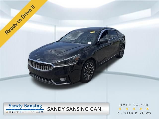 Used 2017 Kia Cadenza Premium w/ Luxury Package FWD image 1