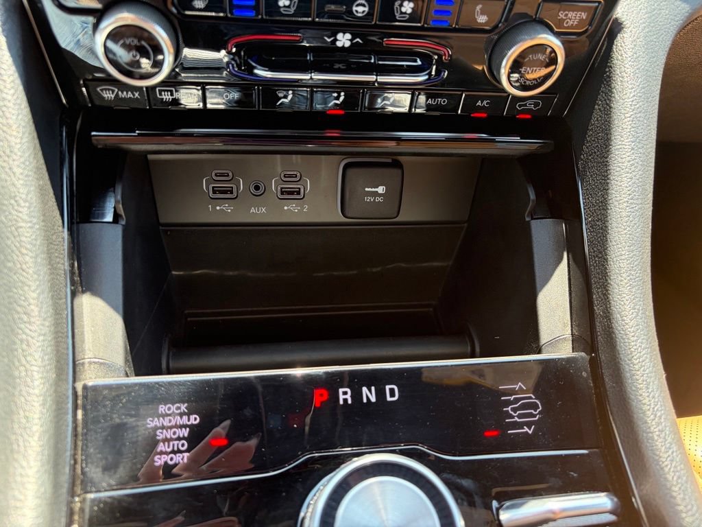 Used 2022 Jeep Grand Cherokee Summit AWD/4WD image 33