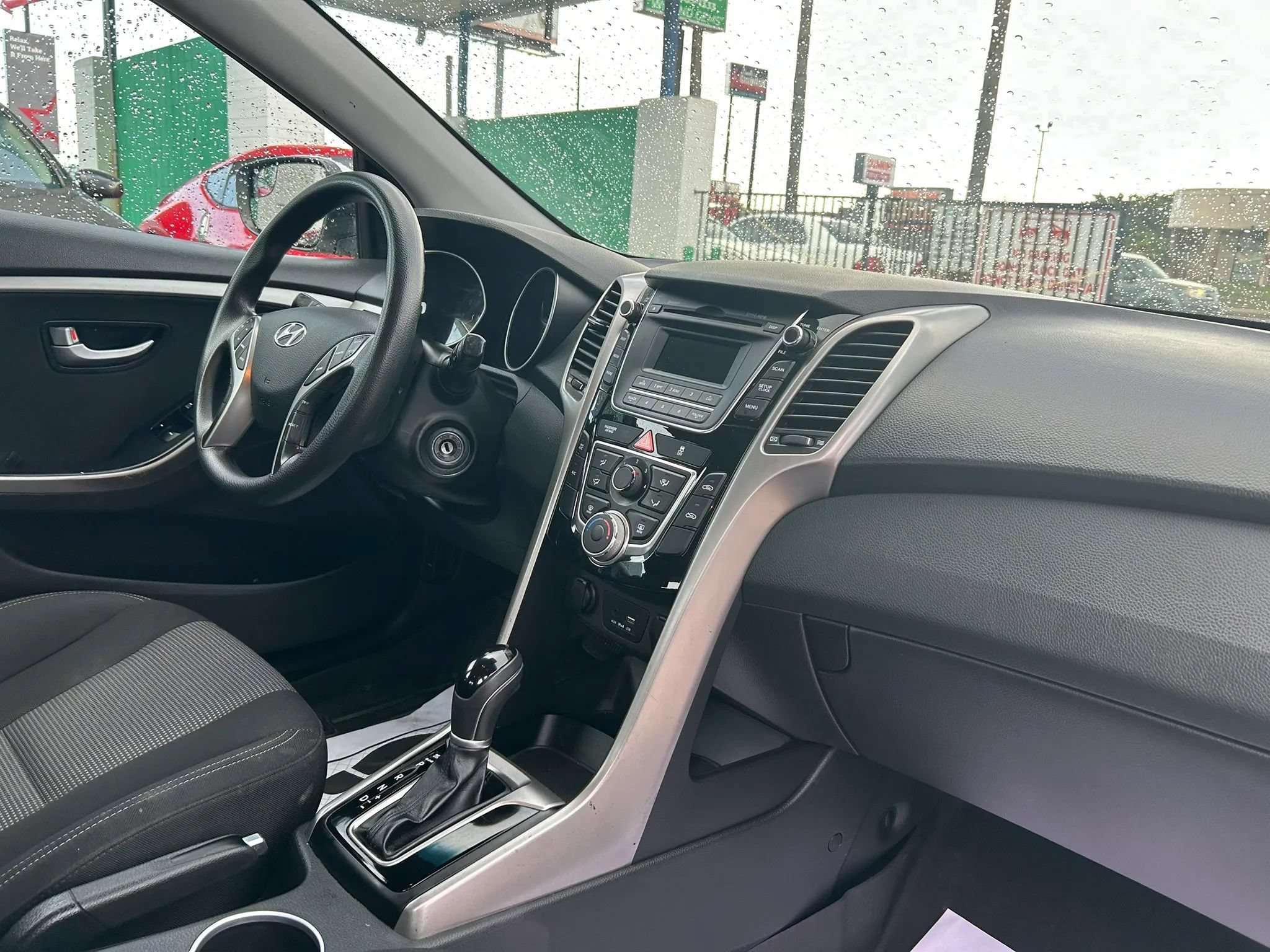 Used 2017 Hyundai Elantra GT FWD image 15