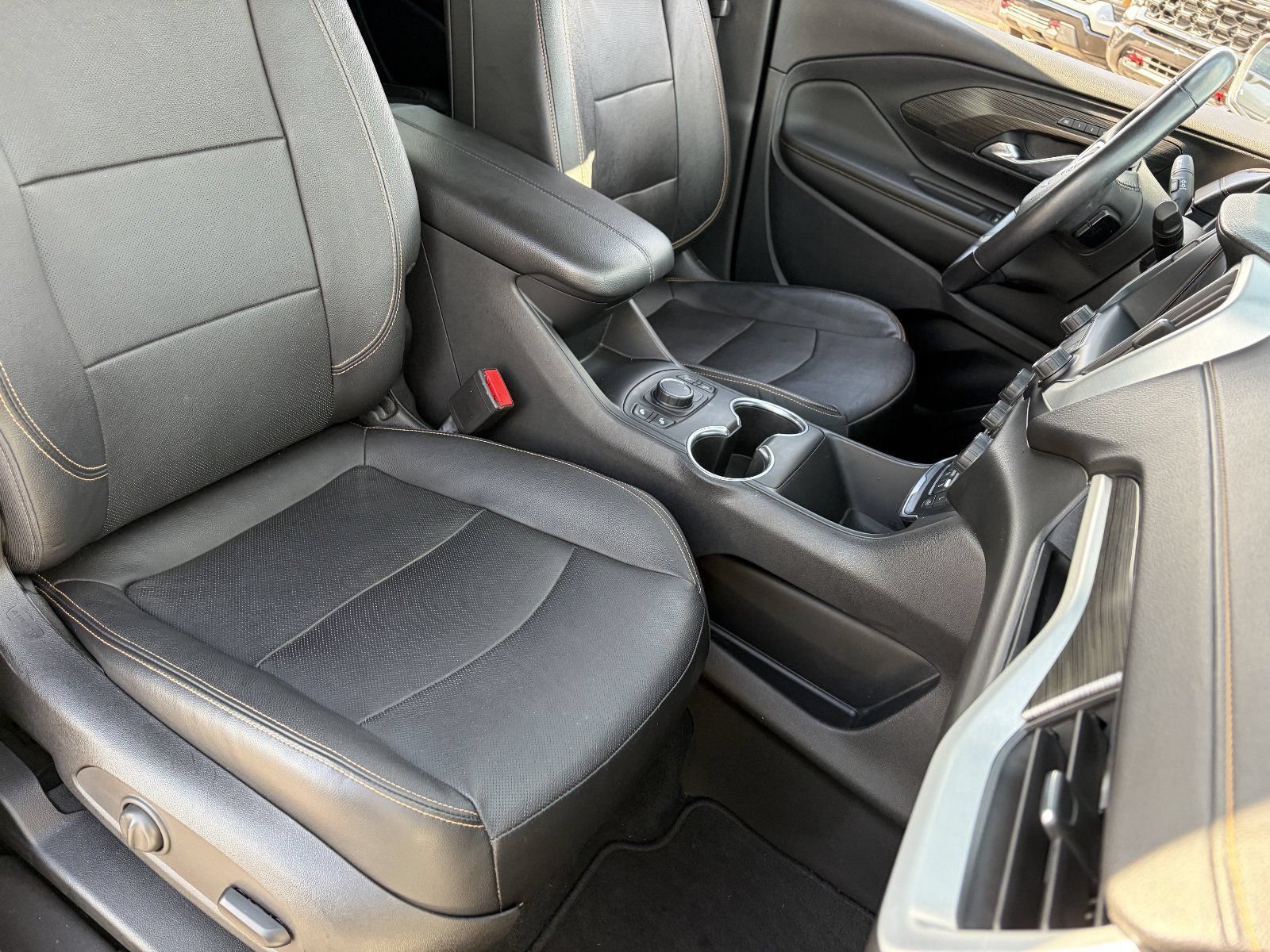 Certified 2021 GMC Terrain SLT w/ Infotainment Package II FWD image 11