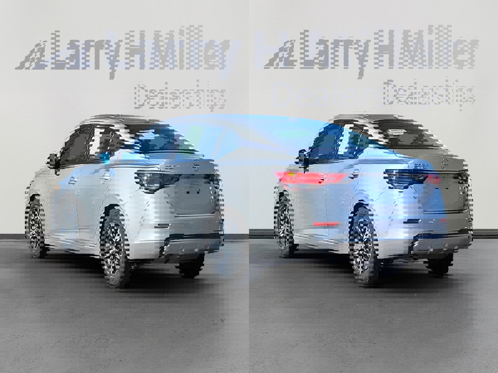 Used 2023 Nissan Sentra SV image 4