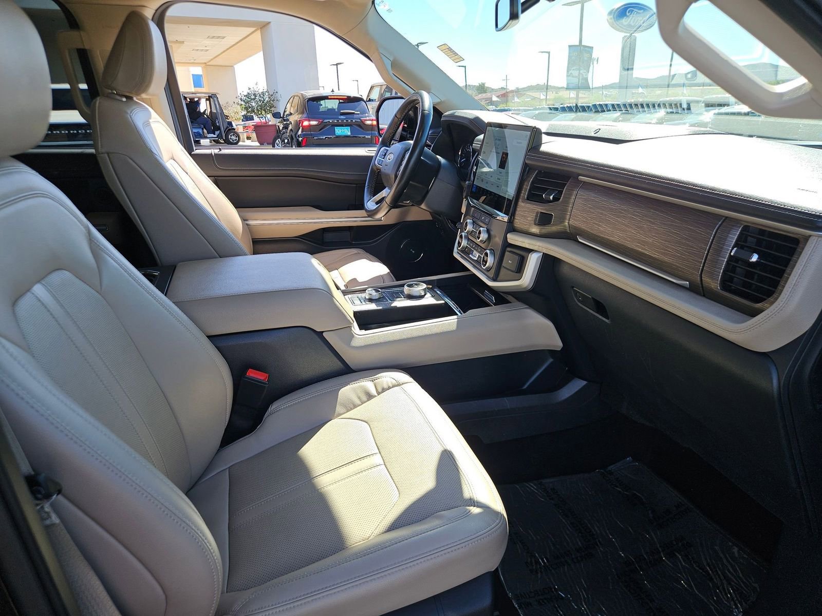 Certified 2023 Ford Expedition Limited image 27