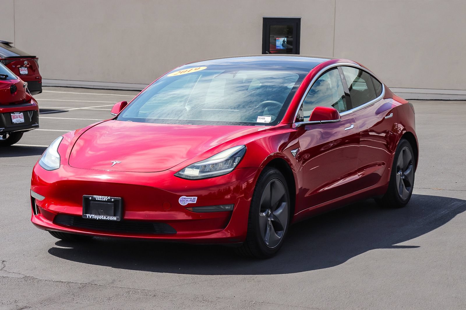 Used 2019 Tesla Model 3 Mid Range RWD image 3