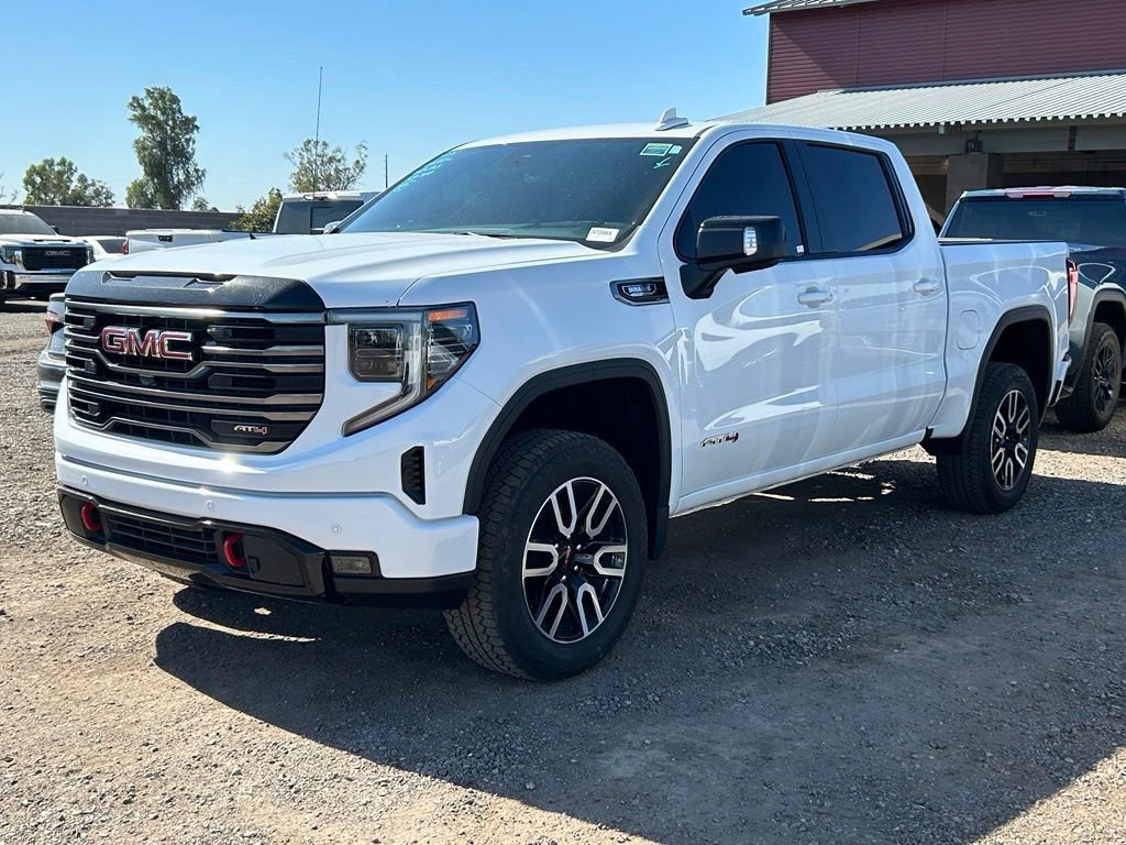 Used 2025 GMC Sierra 1500 AT4 w/ Technology Package AWD/4WD image 1