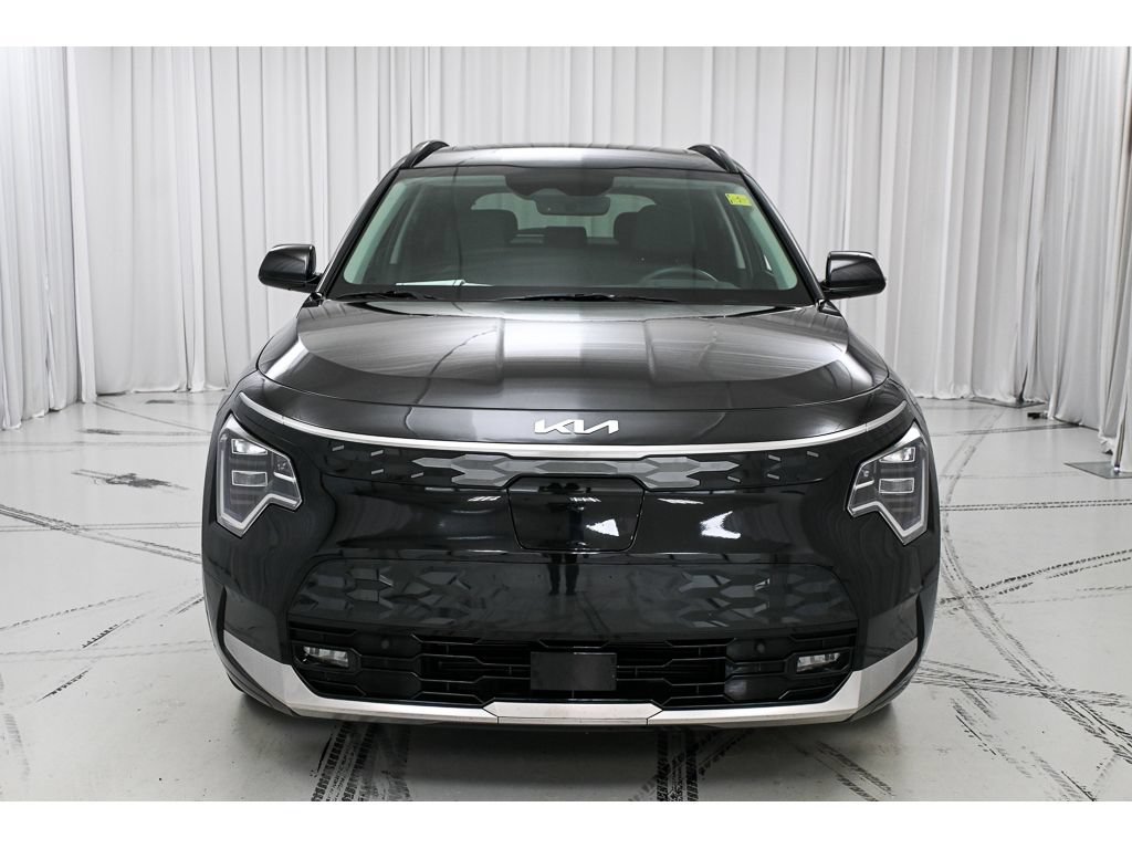 Certified 2025 Kia Niro Wave w/ Wave Preserve Package FWD image 3