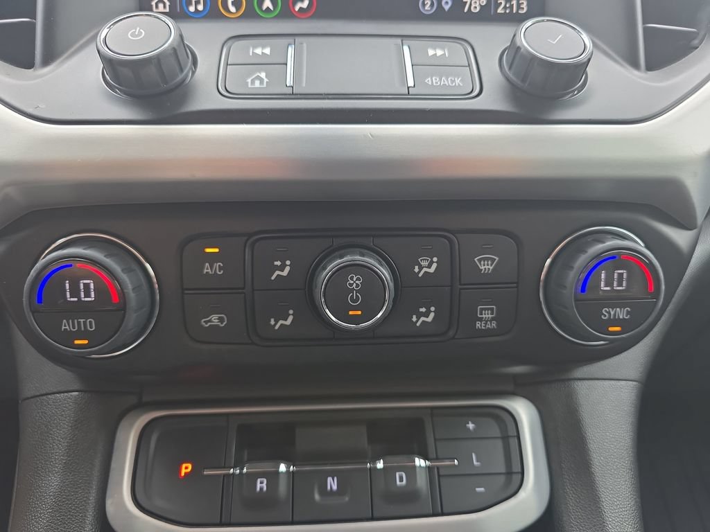 Used 2023 GMC Acadia SLT w/ Preferred Package FWD image 31