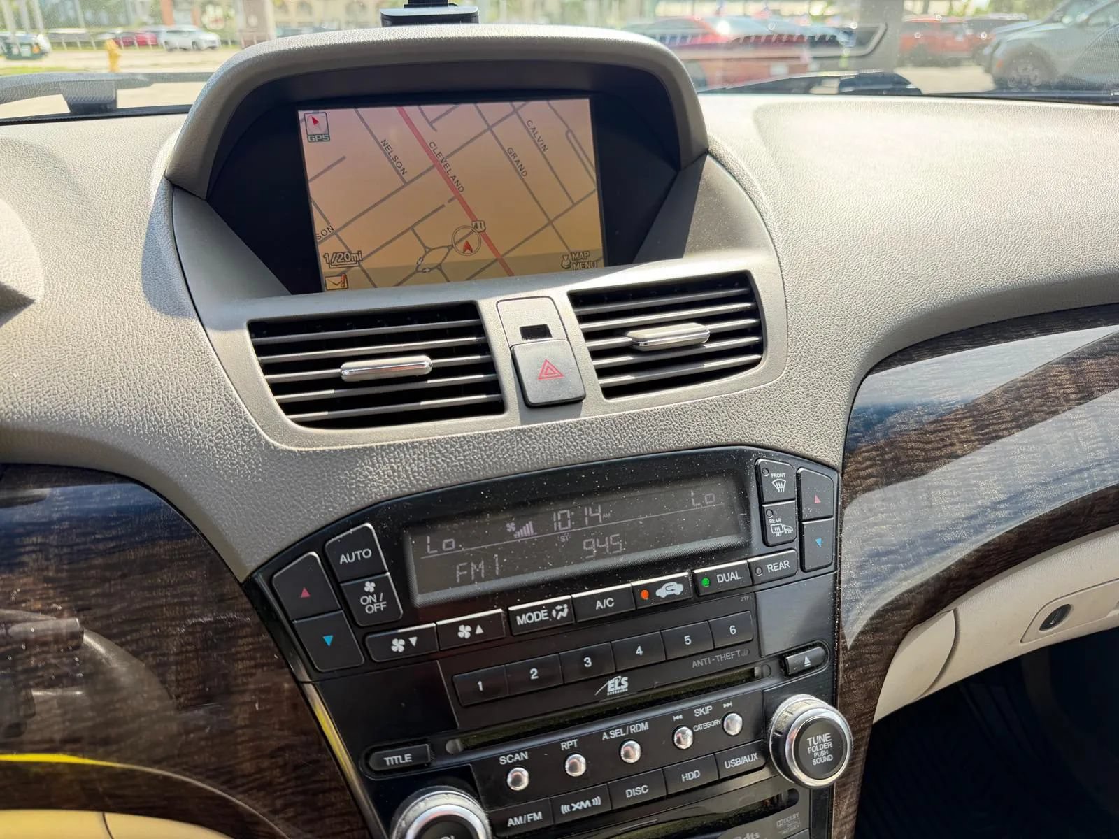 Used 2011 Acura MDX w/ Technology & Entertainment AWD/4WD image 15