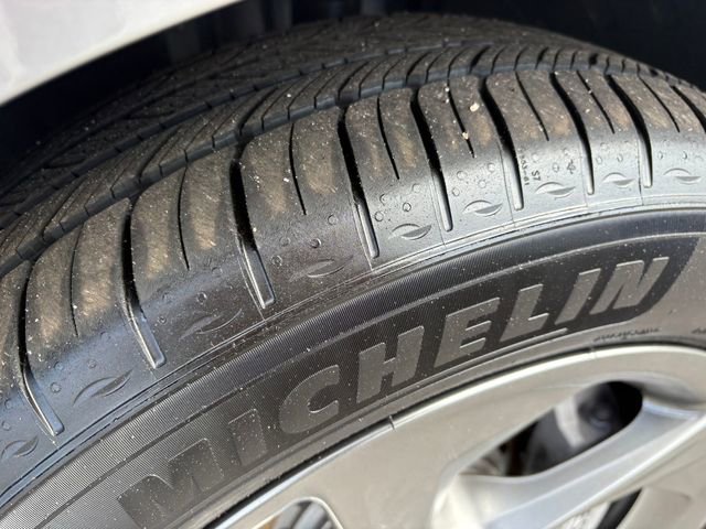 Used 2026 Genesis GV70 2.5T Advanced image 30