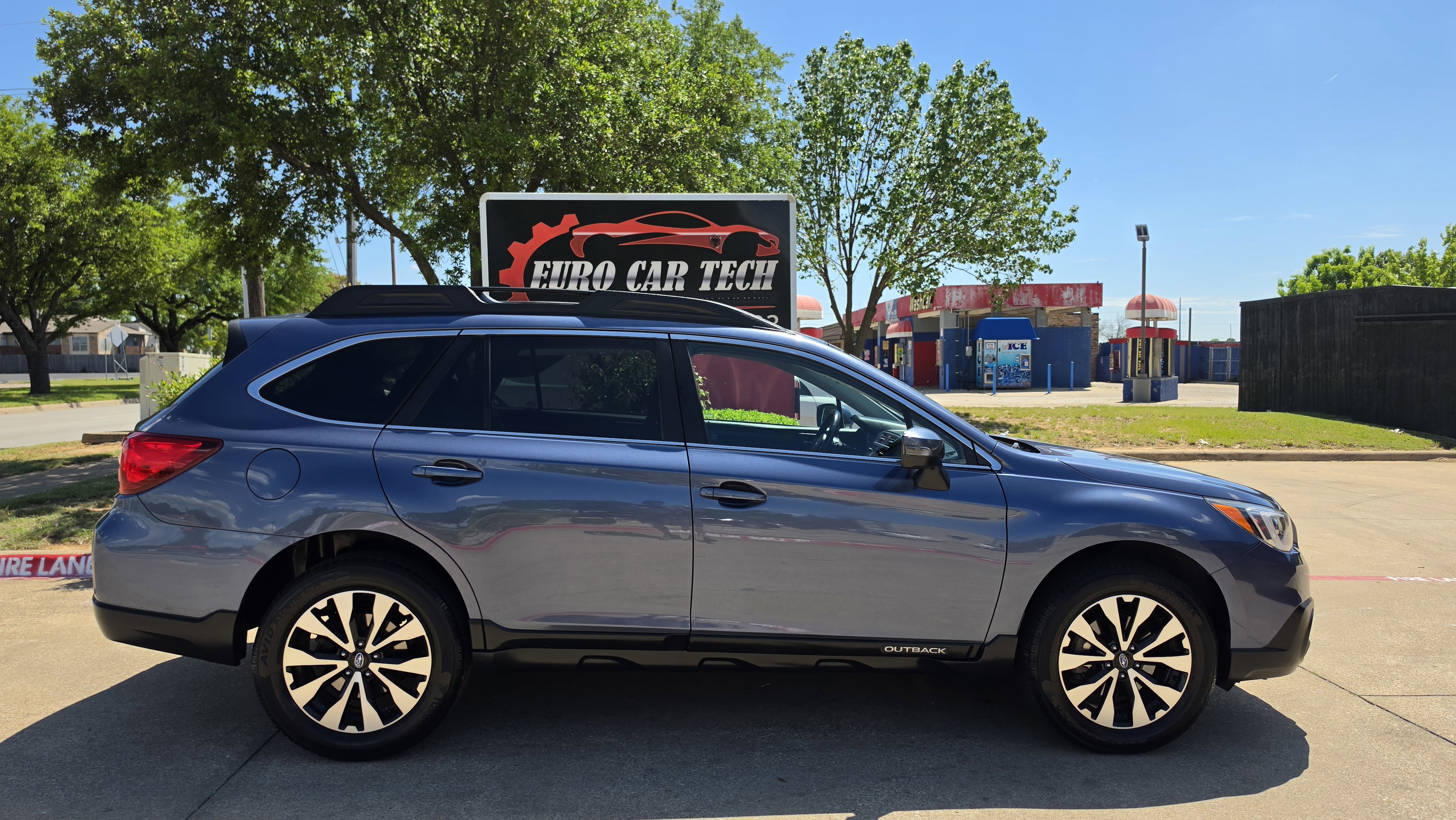Used 2017 Subaru Outback 2.5i Limited AWD/4WD image 7
