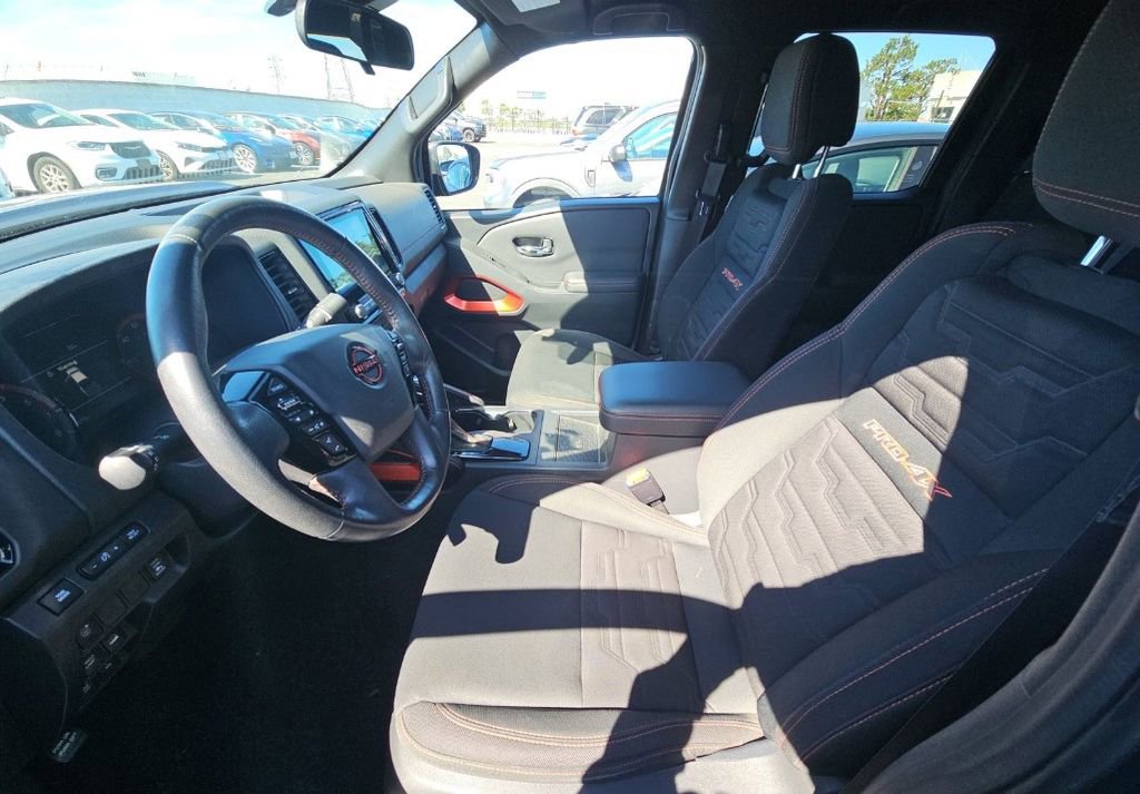 Used 2023 Nissan Frontier PRO-4X w/ Pro Convenience Package image 5