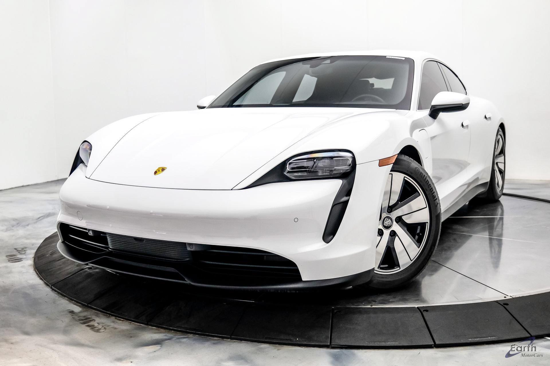 Used 2023 Porsche Taycan 4S AWD/4WD image 4