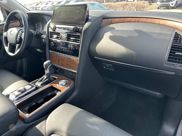 Used 2024 Nissan Armada SL image 8