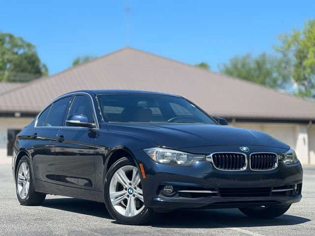 Used 2017 BMW 330i xDrive Sedan image 3