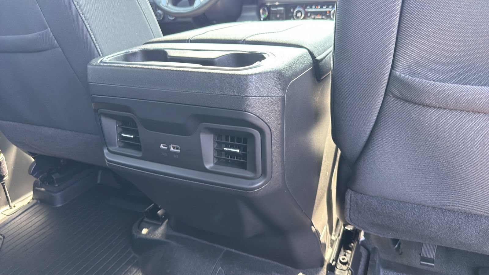 Used 2026 Chevrolet Silverado 1500 LT Trail Boss w/ Convenience Package II AWD/4WD image 28