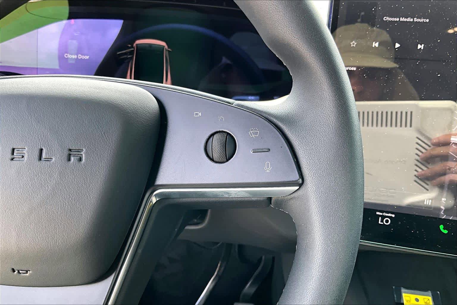 Used 2024 Tesla Model X AWD/4WD image 22