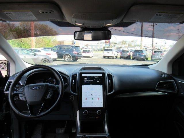 Used 2022 Ford Edge SEL w/ Sport Appearance Package AWD/4WD image 14