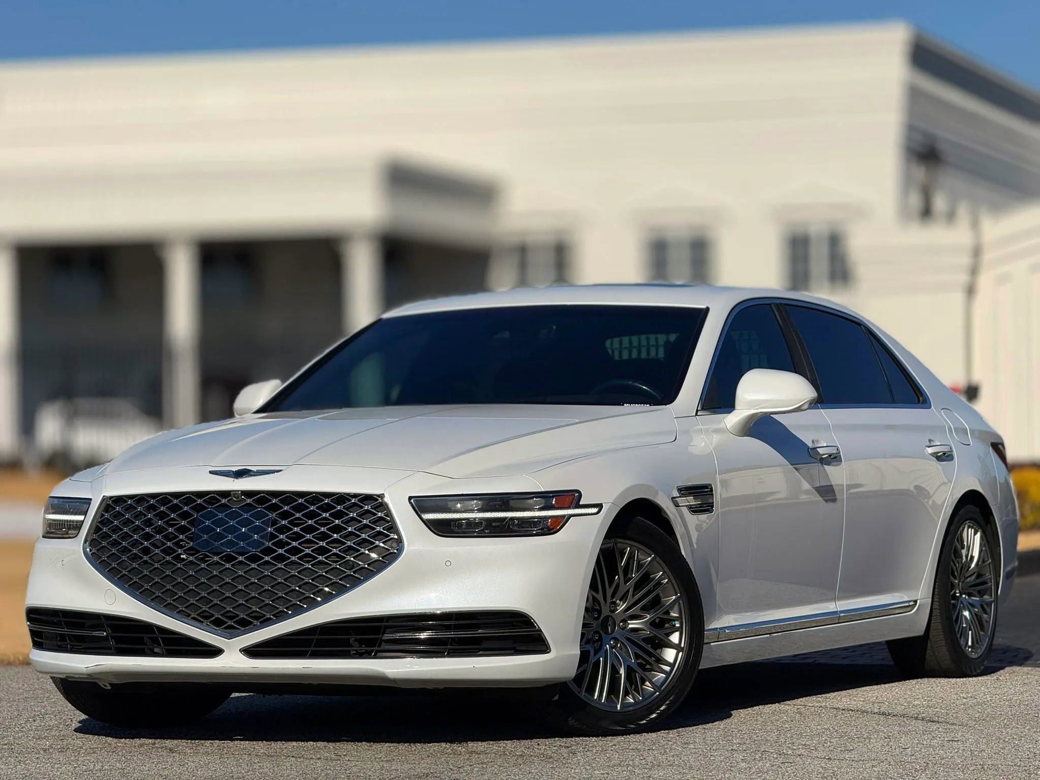 Used 2021 Genesis G90 5.0 Ultimate image 2