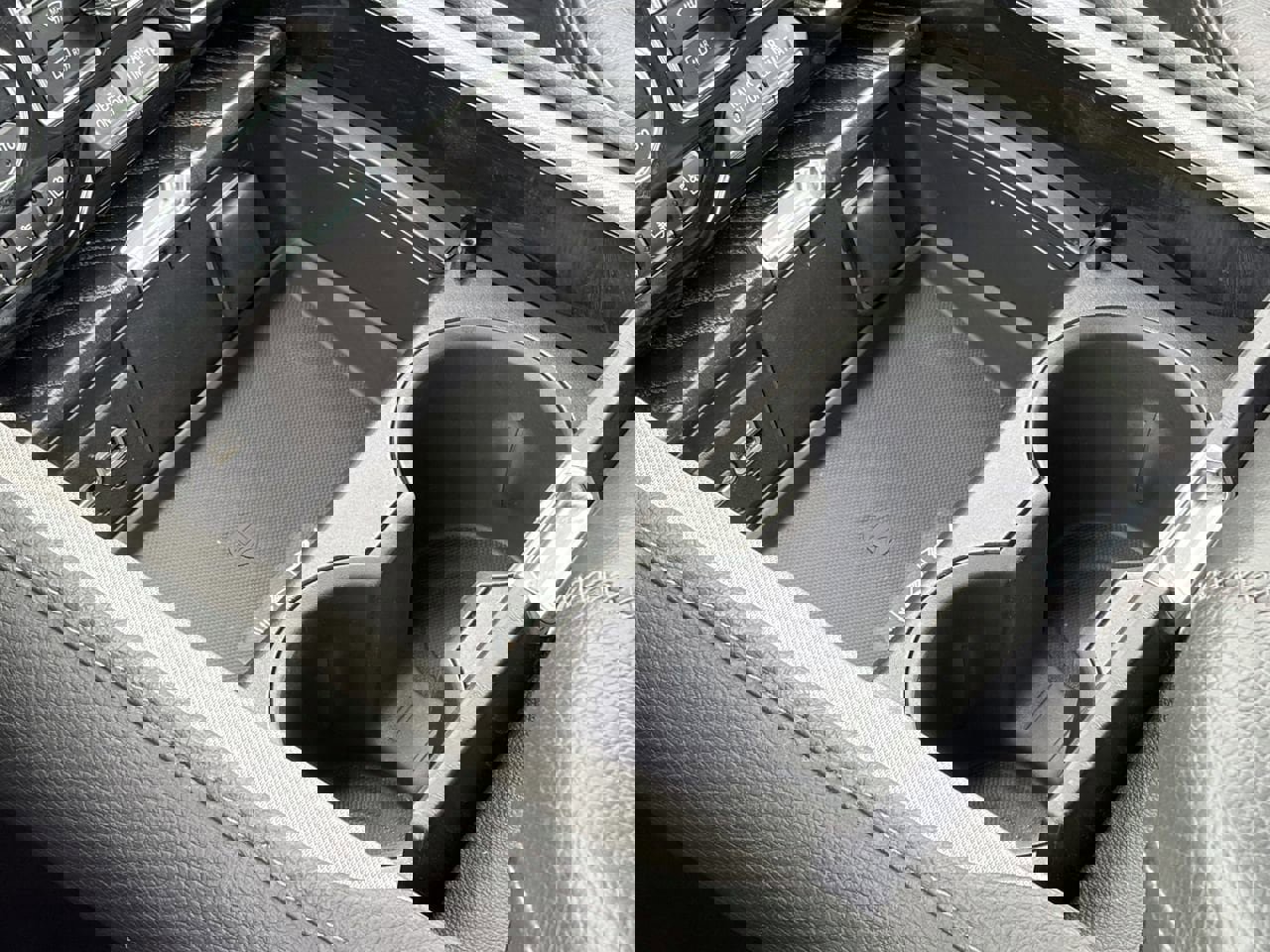 Used 2023 GMC Yukon Denali image 30