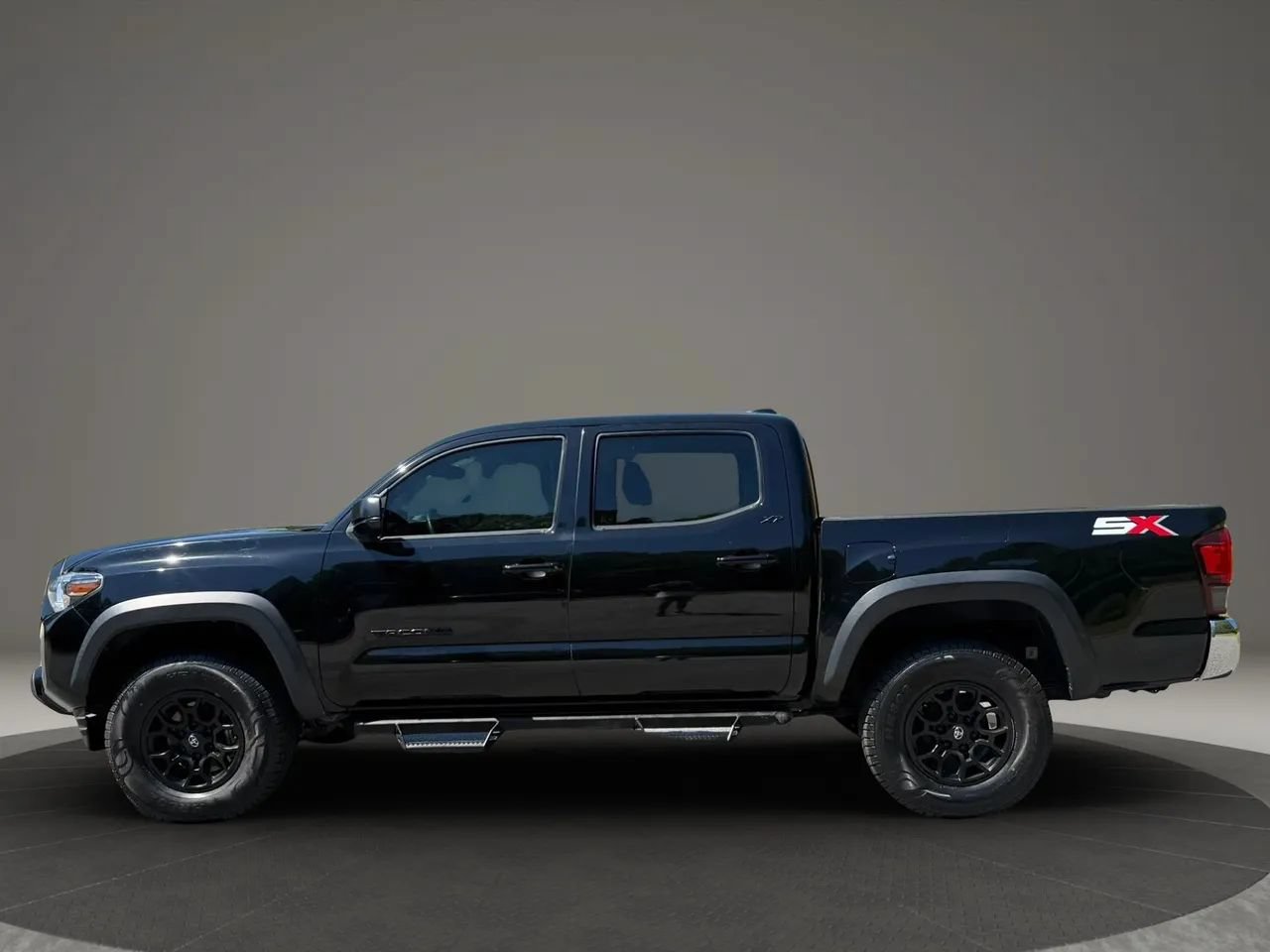Used 2023 Toyota Tacoma SR5 RWD image 6